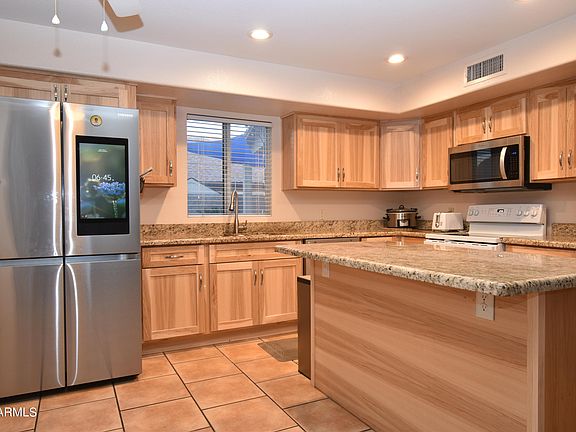 3rd image of 6287 N 88TH Avenue