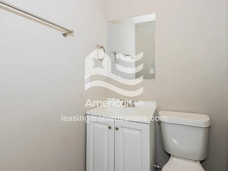 1825287_014_wm_-_bathroom_13187291.jpg