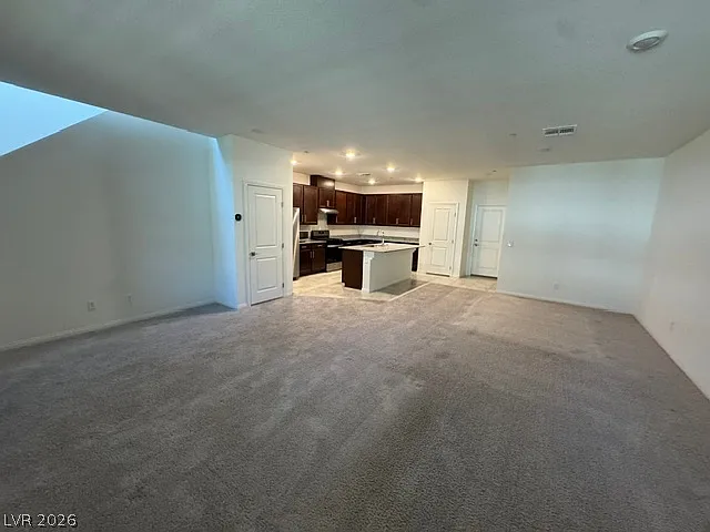 3 bed, 2.5 bath, 1809 sqft, $2,125 — Photo 4