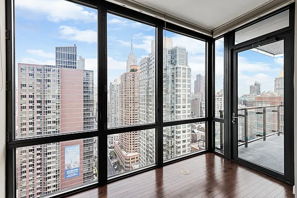 Rented by Compass | media 52