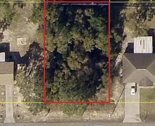 5th image of 10415 Laval St