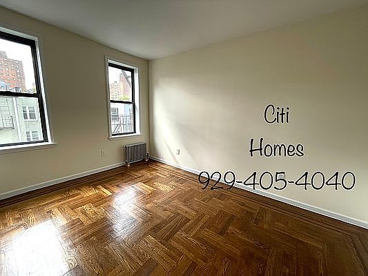 5th image of 23-48 Broadway #C4