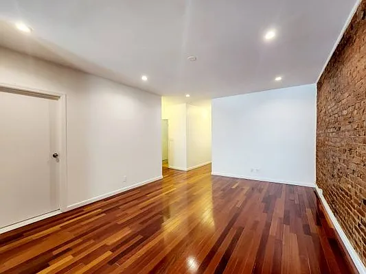 Rented by Brooklyn Property Group LLC | media 26