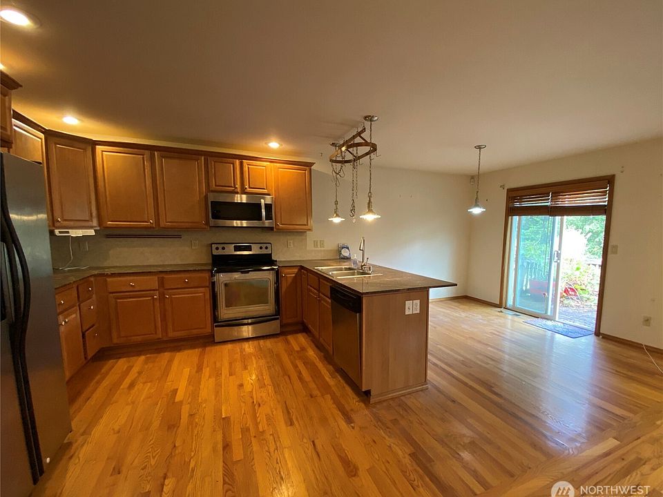 1st image of 31672 Military Road S