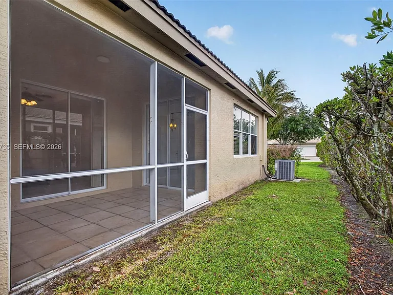 2151 Umbrella Cay — Photo 35