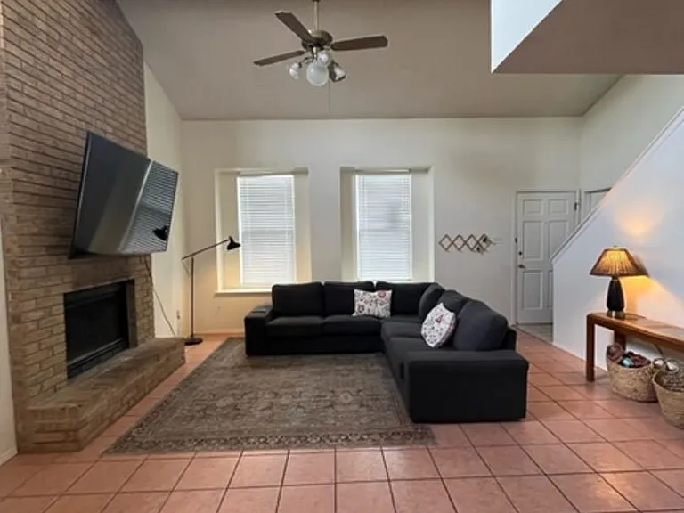 3431 Shenandoah Pl — Photo 3