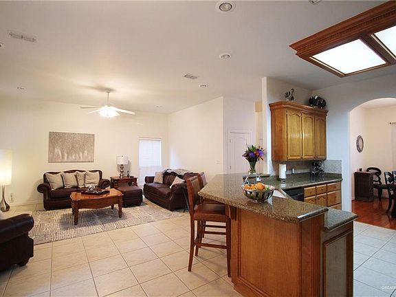 5th image of 1808 Audrey Dr