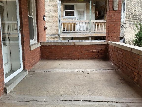 4th image of 1634 W Farwell Ave #1