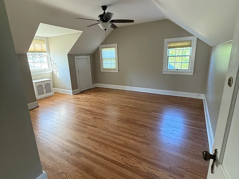 Peyton Pl — Photo 9