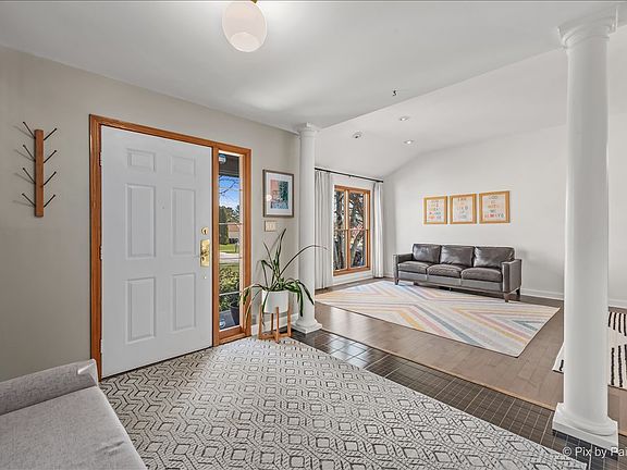 5th image of 4917 W Glenbrook Trl