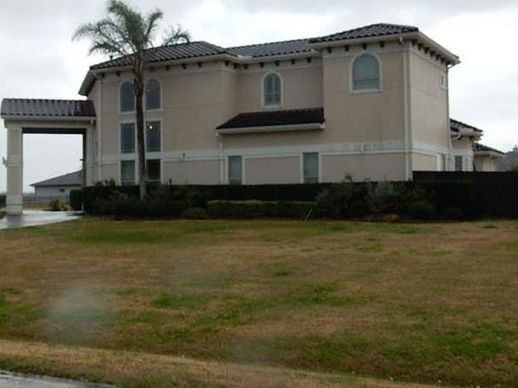 2nd image of 317 Red Oak Dr