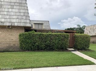 981 Springdale Ct, Palm Springs, FL 33461