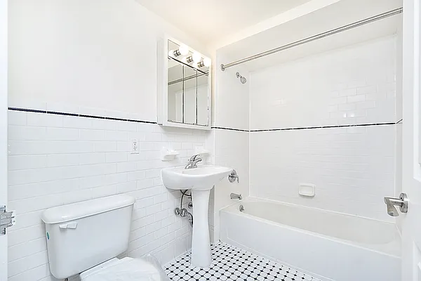 Rented by Living New York | media 10