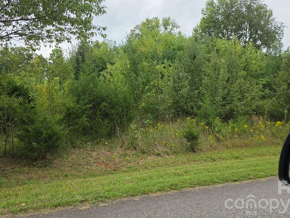 2nd image of 136 Rimmer Rd