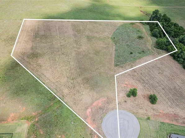 4 SW 113th Cir #4, Mustang, OK 73064
