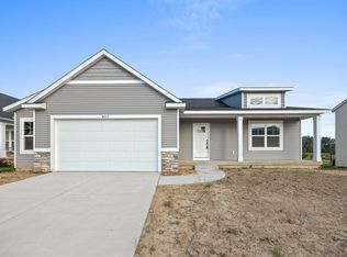 9237 Shimano Dr, Portland, MI 48875