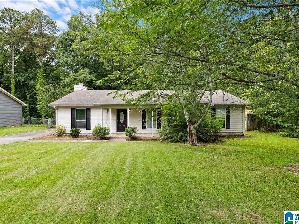 1st image of 1932 Carraway St