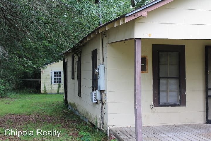 2nd image of 4176 Baltzell St