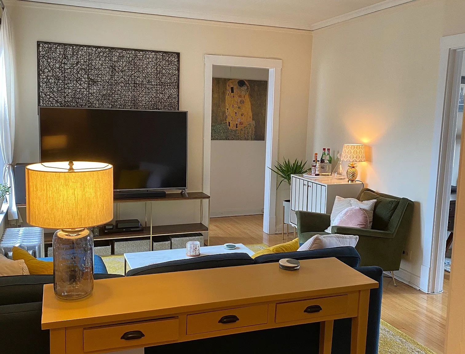 1 bed, 800 sqft, $1,650 — Photo 3