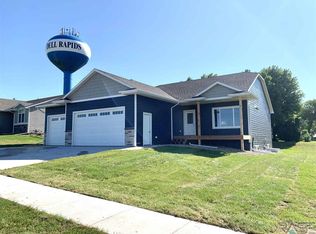 1400 Bitterroot Rd, Dell Rapids, SD 57022