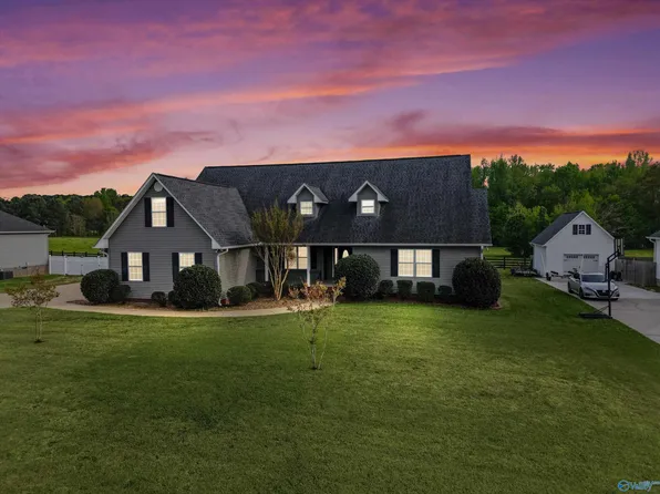 101 Berkshire Ln, Albertville, AL 35950