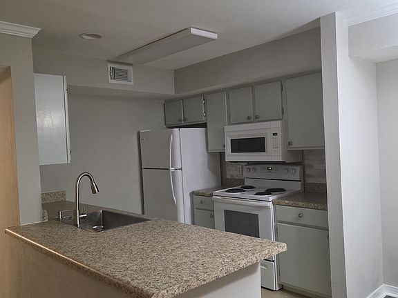 2nd image of 6194 Gulf Shores Pkwy #N6