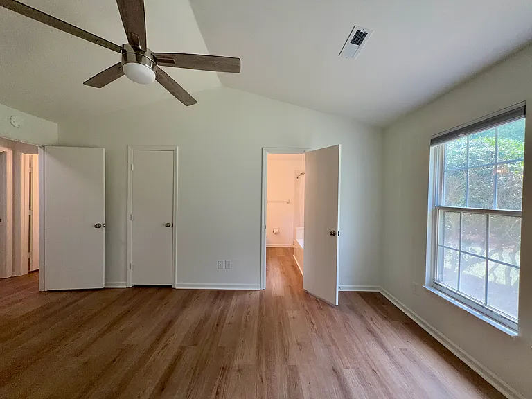2004 Presidio Dr — Photo 19