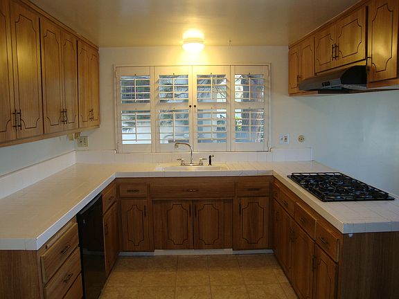 3rd image of 1438 W 124th St