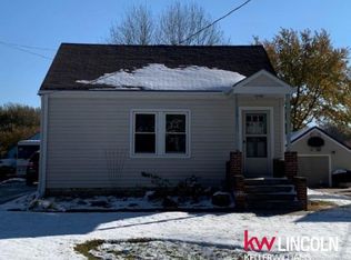 2932 SW 6th St, Lincoln, NE 68522