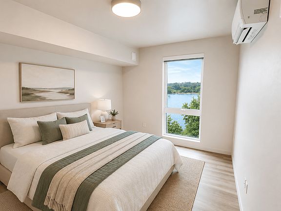 3rd image of 325 Waterfront Way #C-511