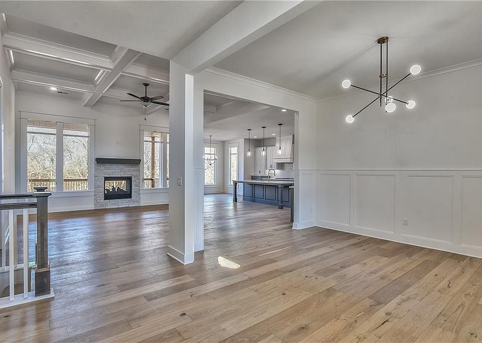 2nd image of 2814 W 175th Ter