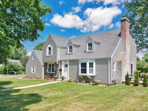 26 Webster Hill Boulevard, West Hartford, CT 06107