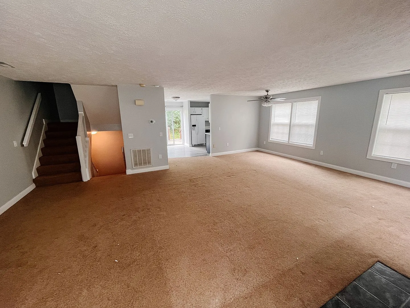 3 Bedroom 2.5 Bath Townhouse — Photo 4