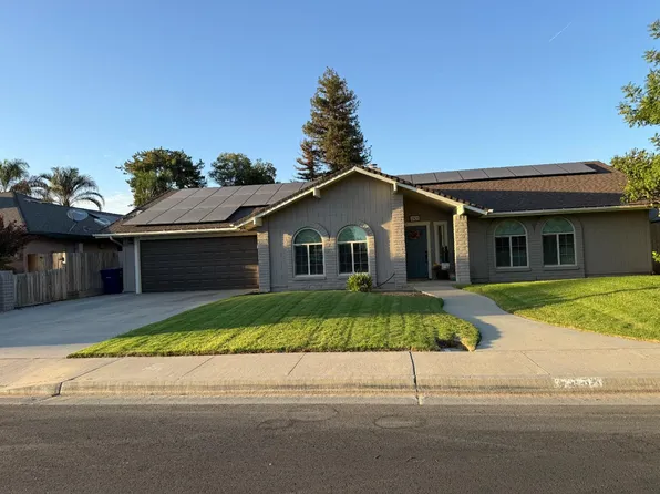 2501 Carolyn Ave, Kingsburg, CA 93631