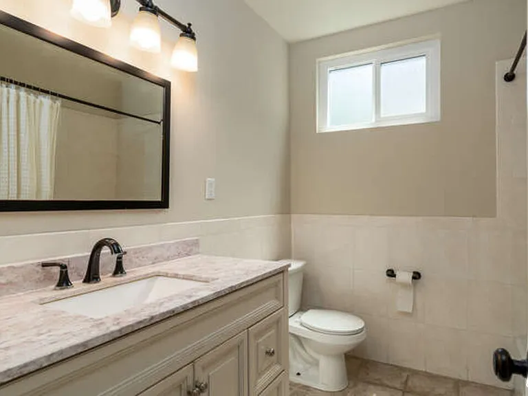 1604 Oak Ave — Photo 18