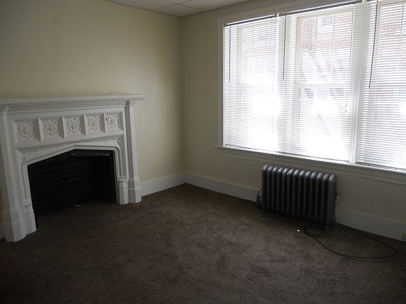2nd image of 197 North St APT B3