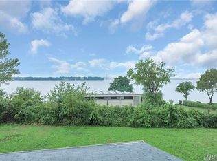 154 Gristmill Ln, Great Neck, NY 11023