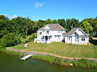 152 Cranberry Rd, Rochester, NY 14612