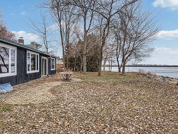 3rd image of 87 Jayview Road