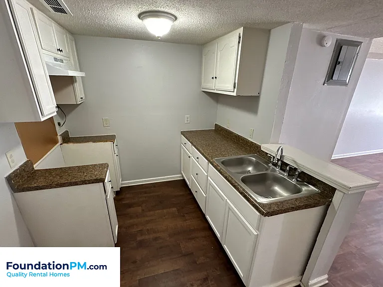 3743 Cambridge Station Dr — Photo 9