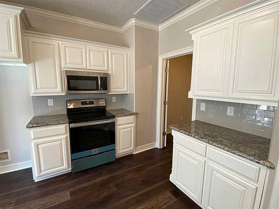 4th image of 107 Oakdale Dr