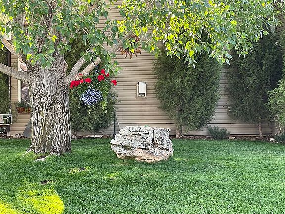 4th image of 109 Spring Buck Rd