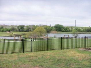 217 Lakemont Dr, Hutto, TX 78634