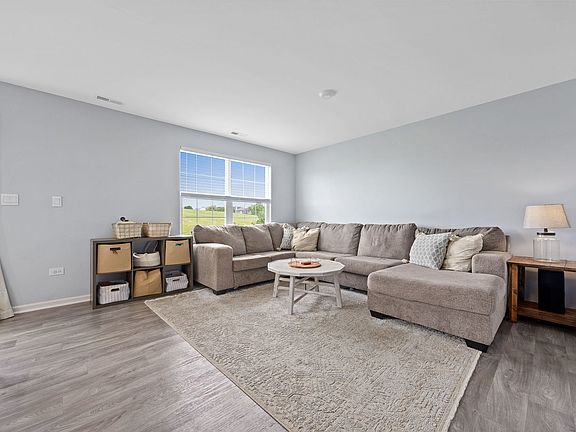 2nd image of 7621 Stonecrop Ln