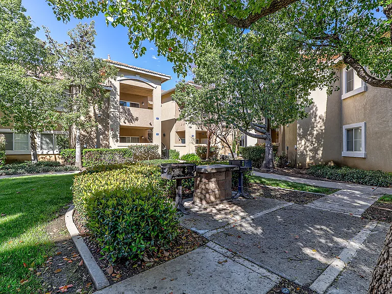 Portofino Apartments — Photo 6