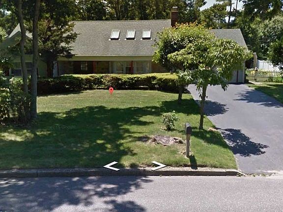 5th image of 174 Sycamore Cir
