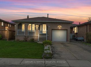 86 Markson Cres, Hamilton, ON L8T4W4