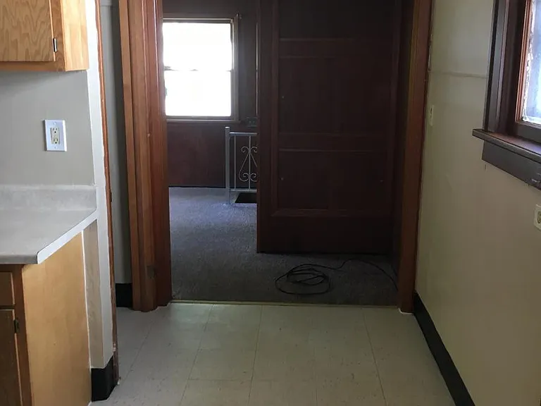 2221 Gross Ave NE — Photo 6