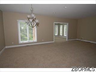 2nd image of 4405 Eden Park Dr