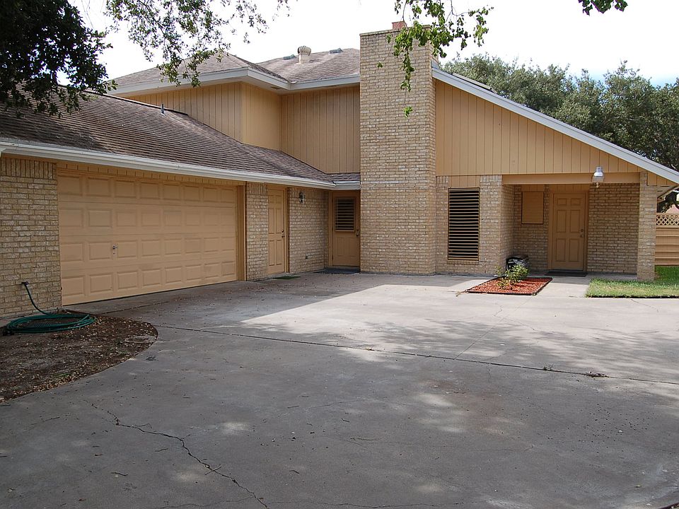REAR TWO CAR GARAGE
